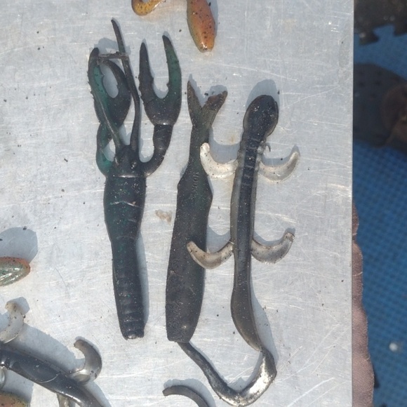 Assorted Fishing Lures Set - Picture 4 of 5